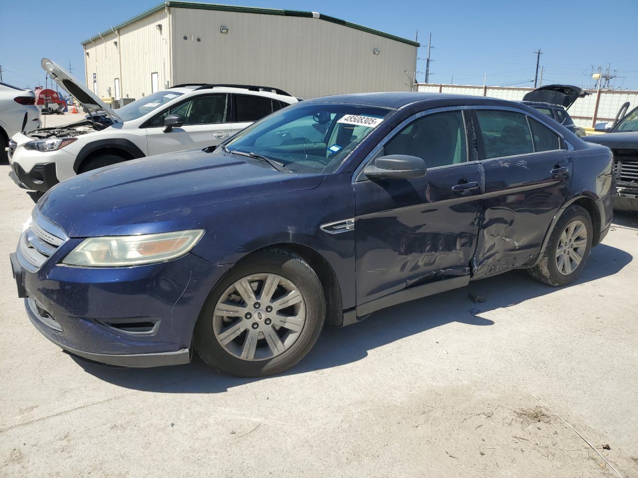2011 Ford Taurus - Image 1