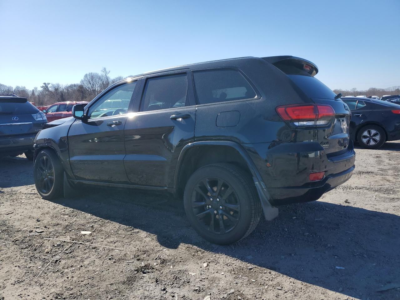 2018 Jeep Grand Cherokee - Image 2