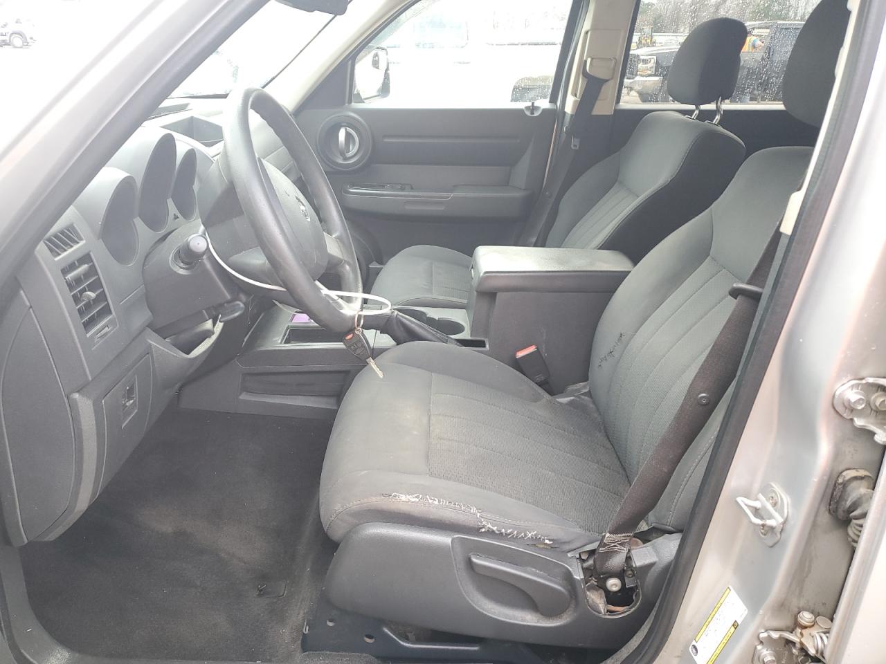 2011 Dodge Nitro - Image 7