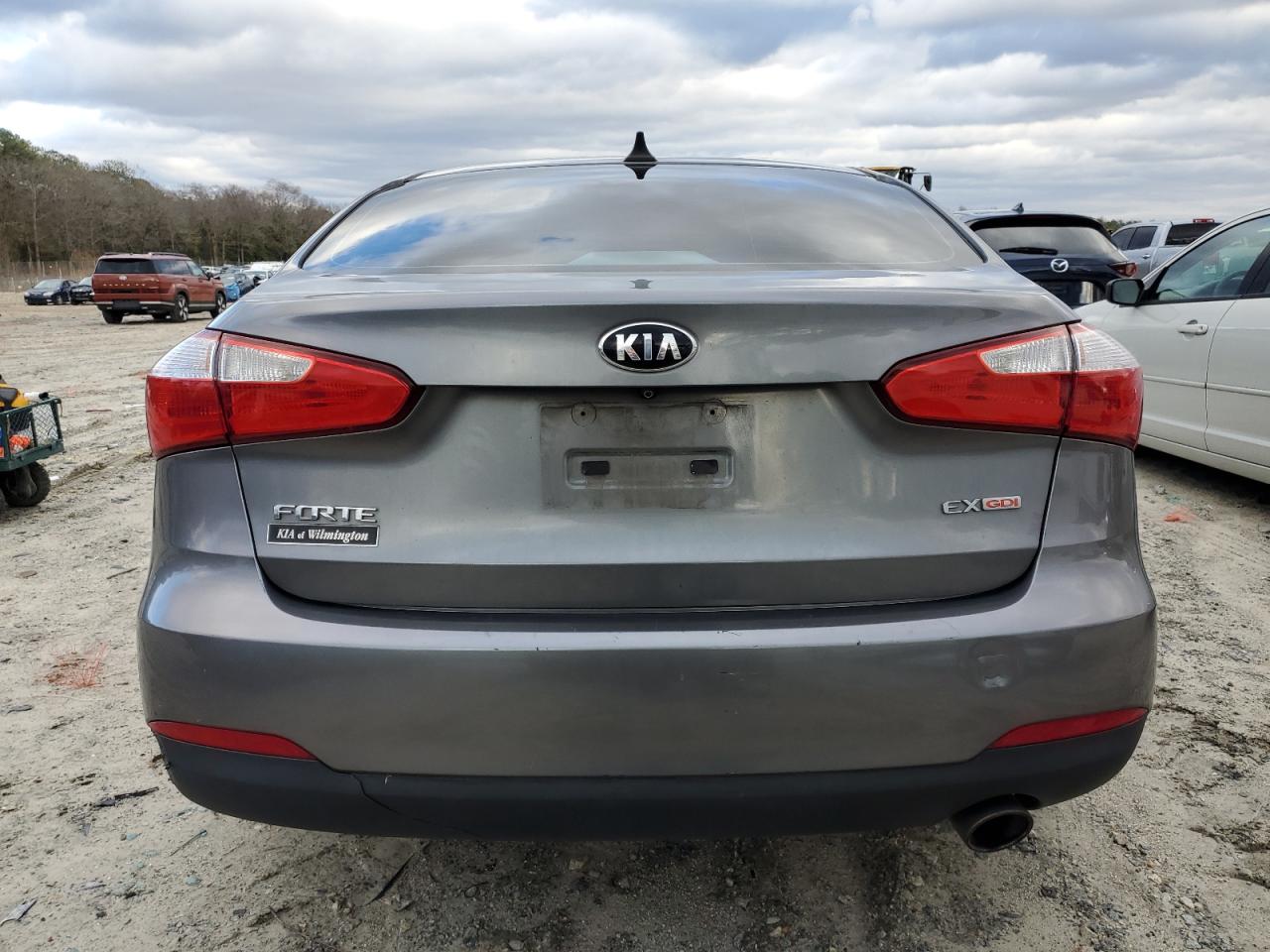 2016 Kia Forte - Image 6