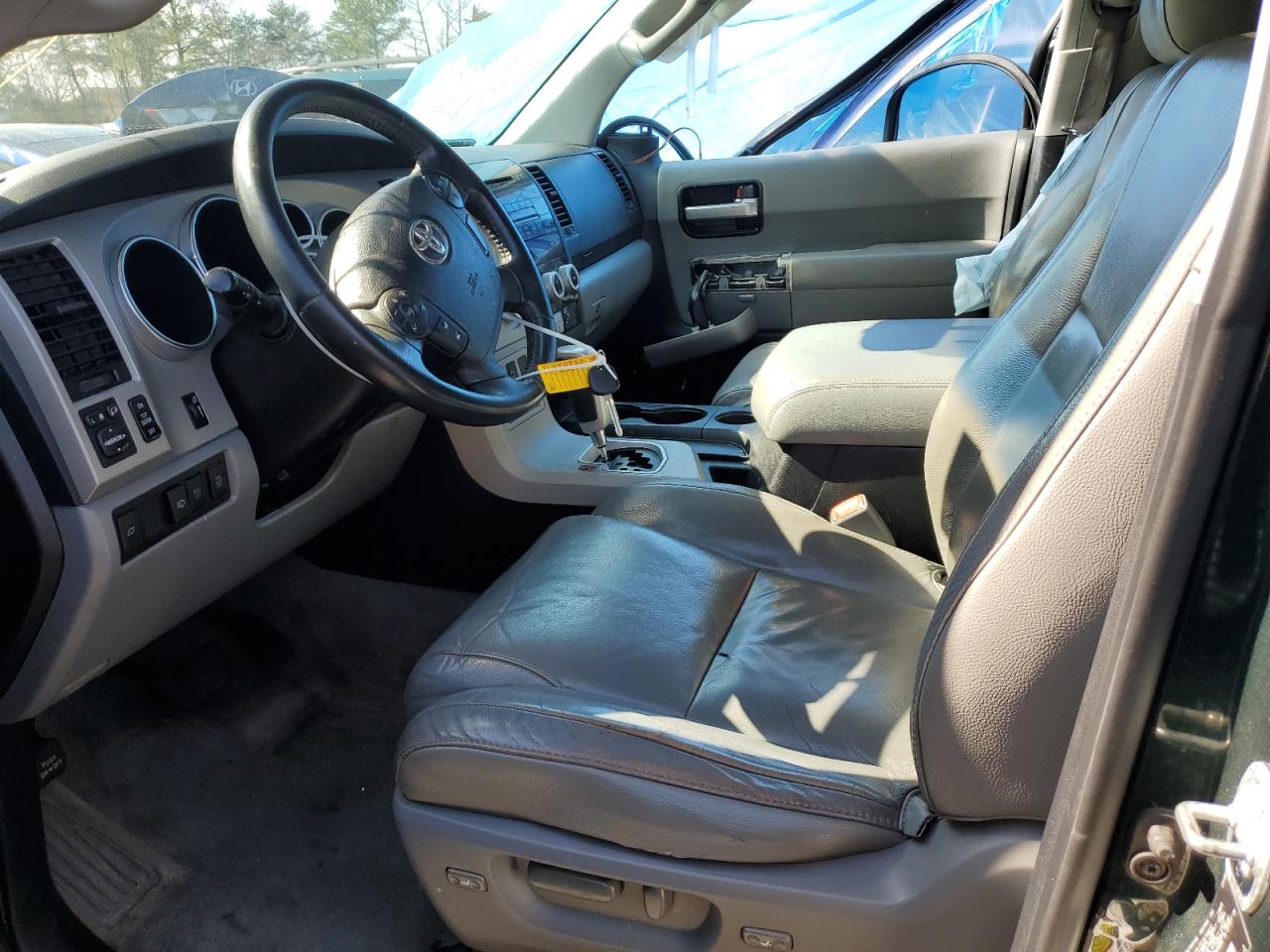 2008 Toyota Sequoia - Image 7