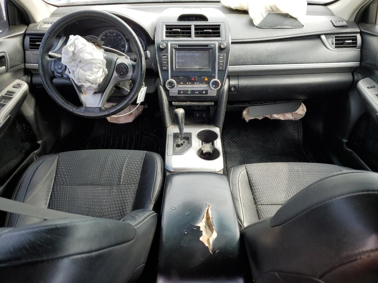 2014 Toyota Camry - Image 8