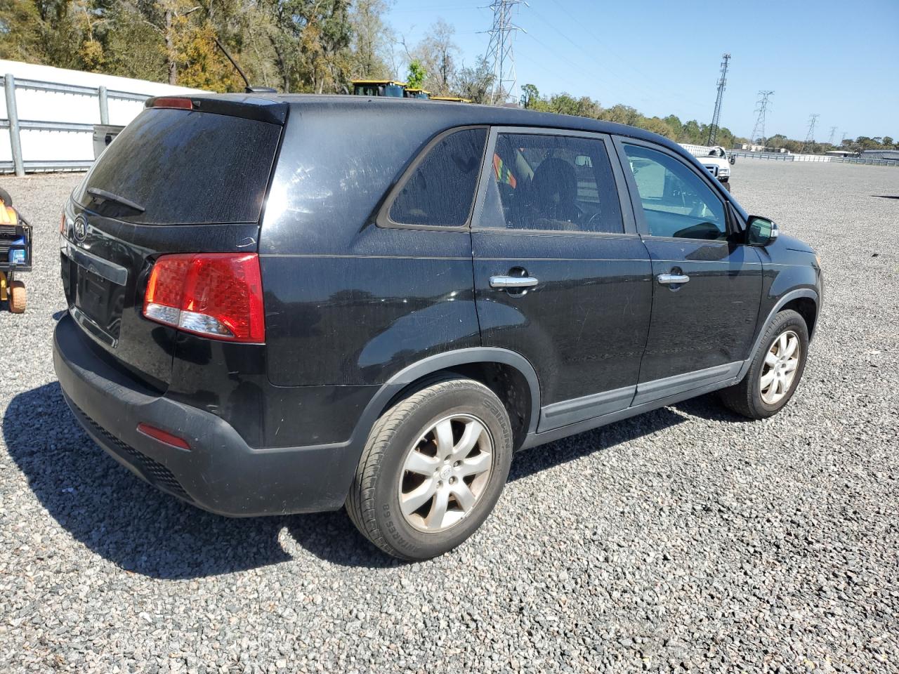 2011 Kia Sorento - Image 3