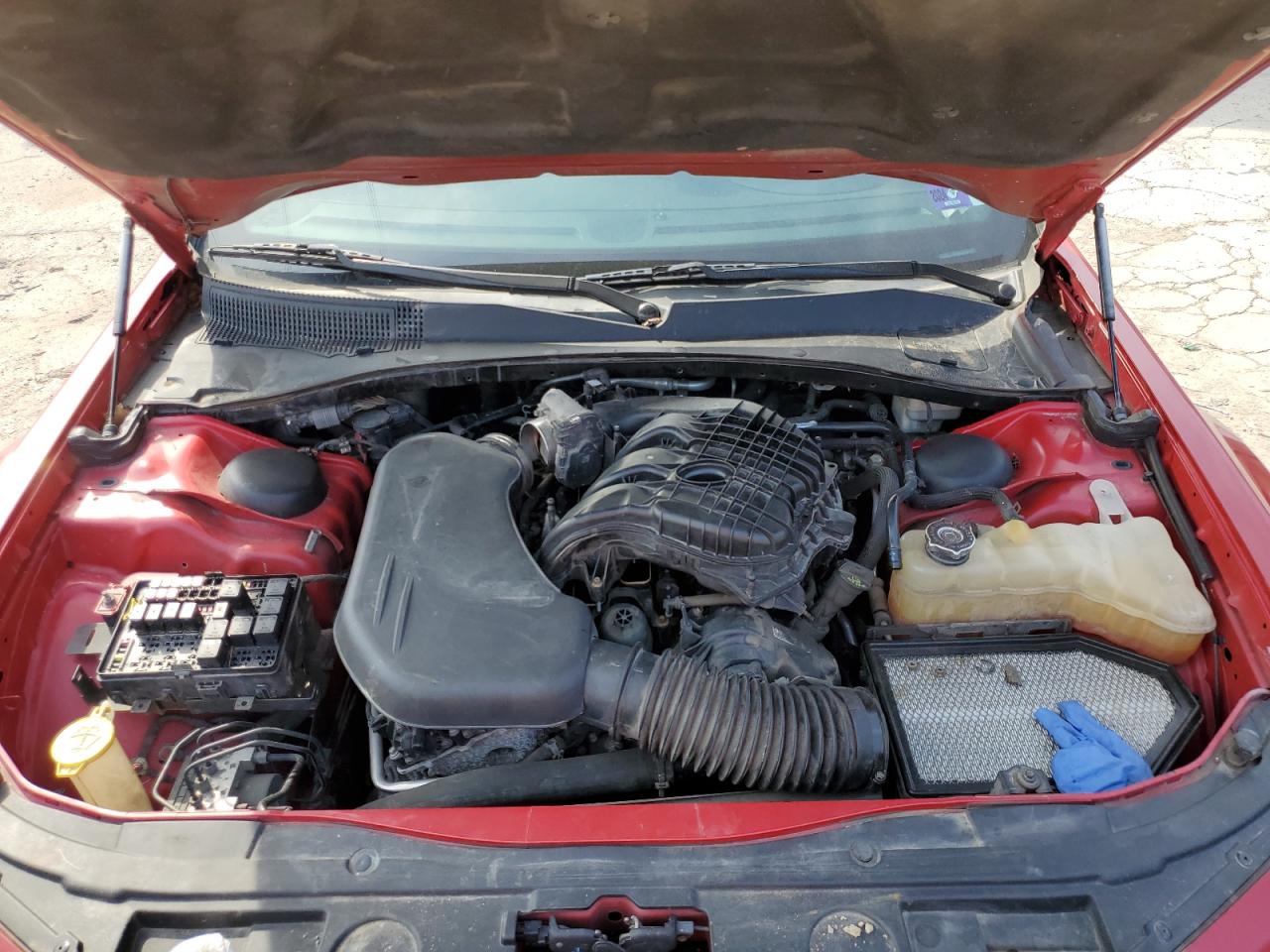 2015 Chrysler 300 - Image 12