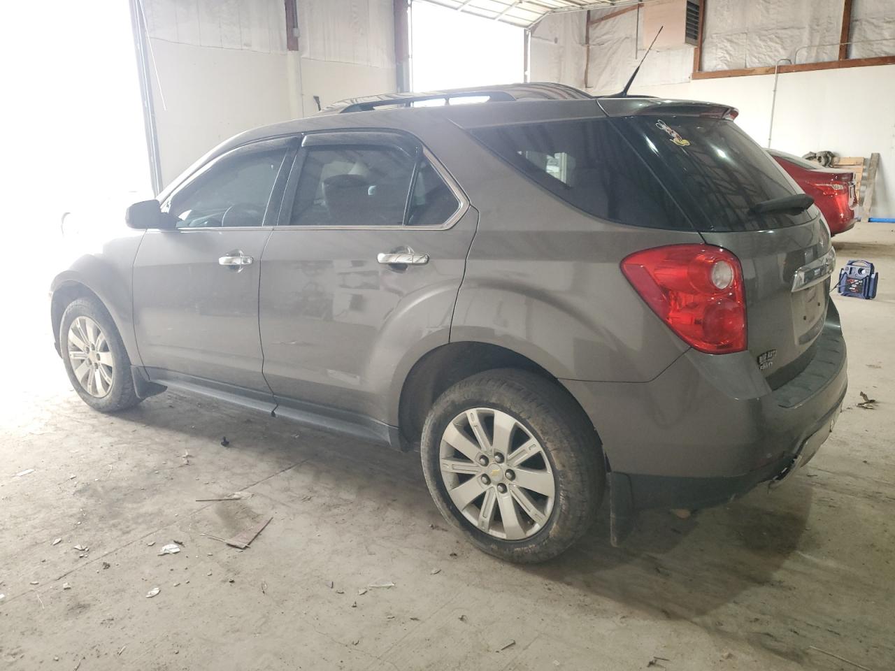 2011 Chevrolet Equinox - Image 2
