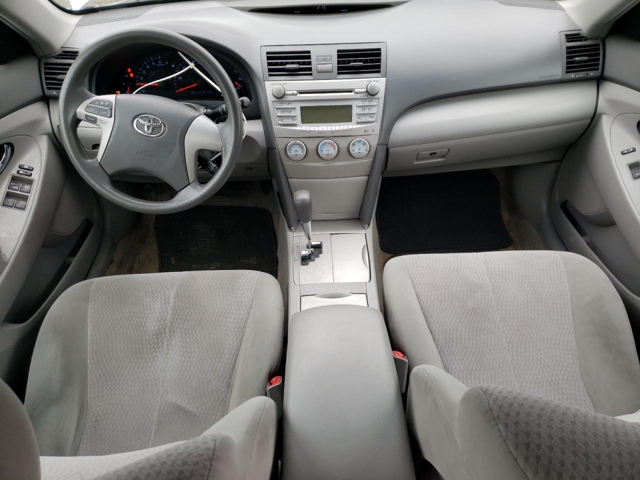 2011 Toyota Camry - Image 8