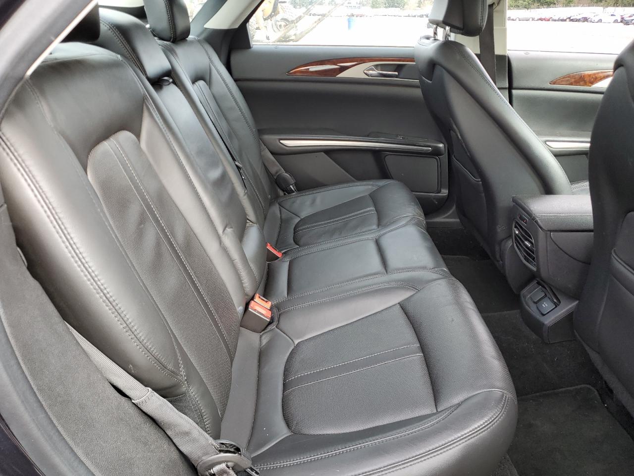 2013 Lincoln MKZ - Image 10