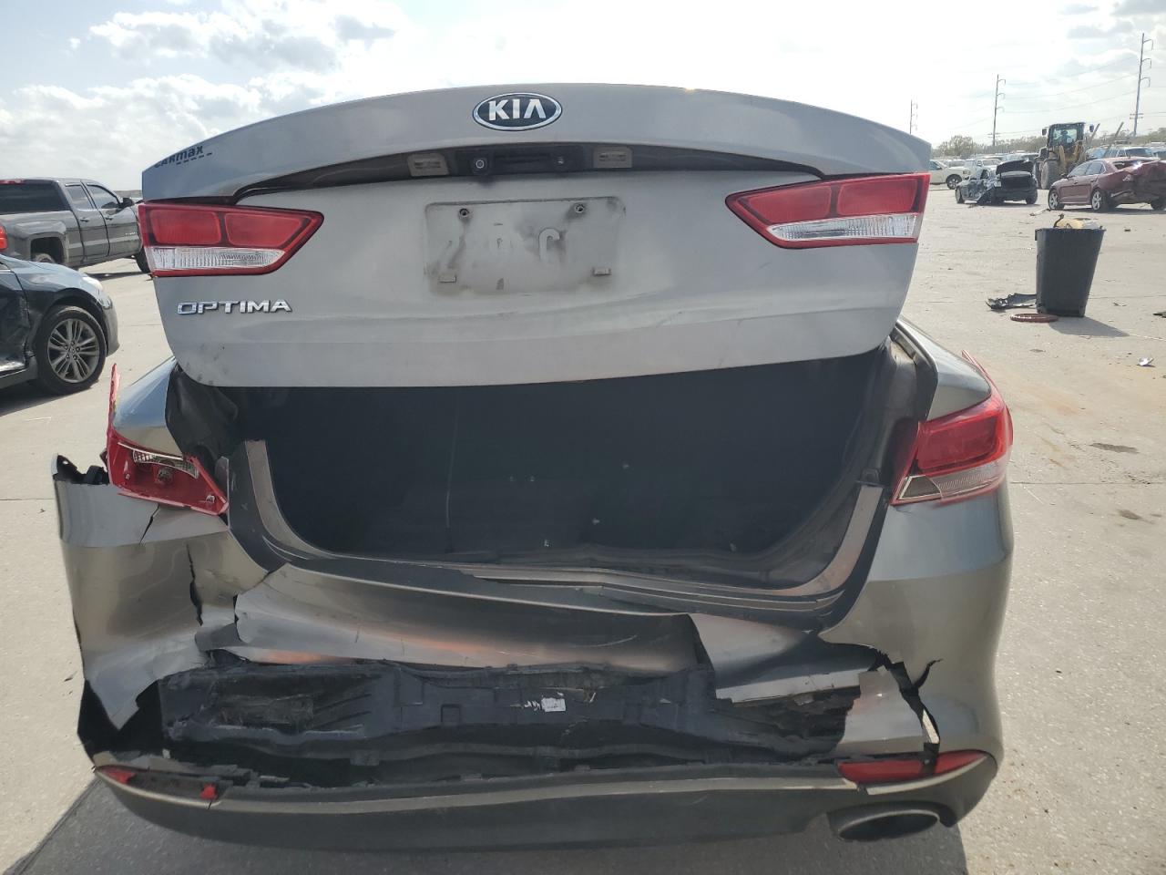 2017 Kia Optima - Image 6