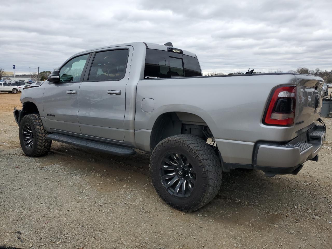 2021 RAM 1500 - Image 2
