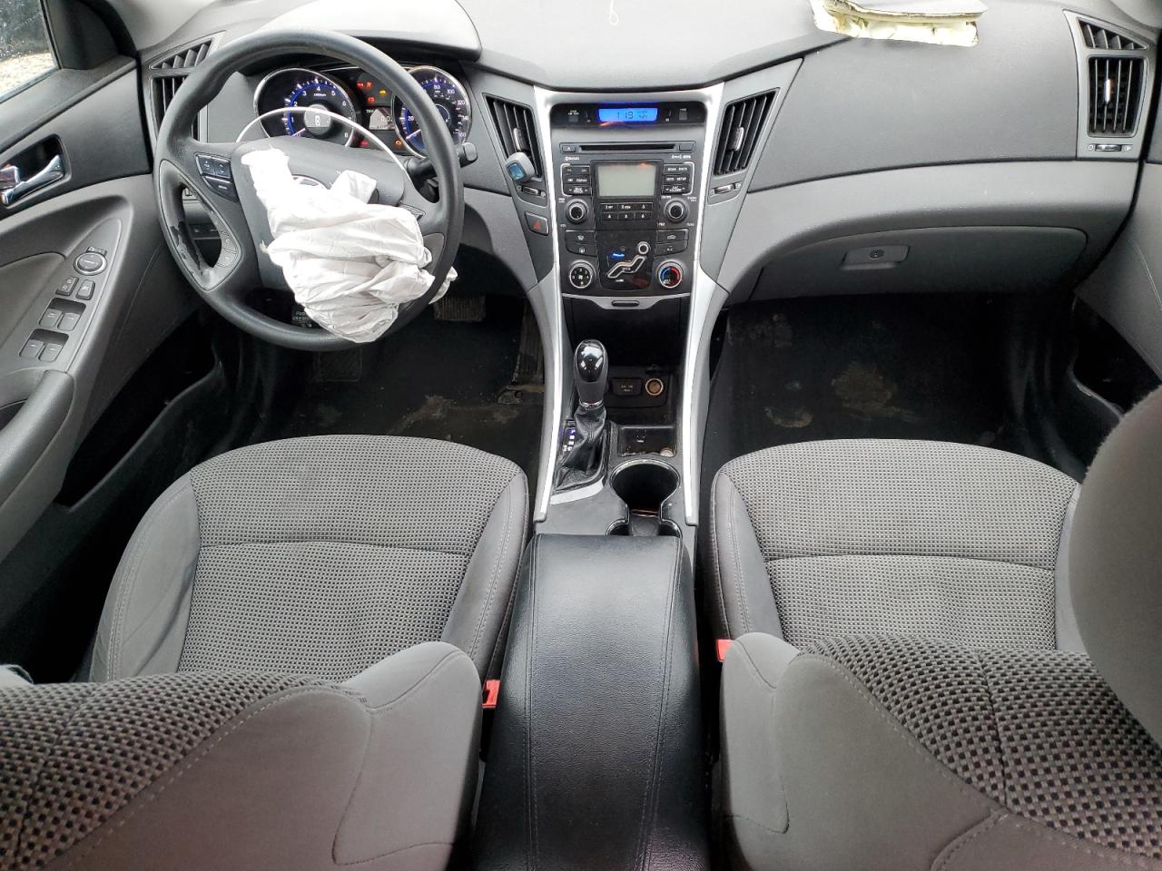 2011 Hyundai Sonata - Image 8