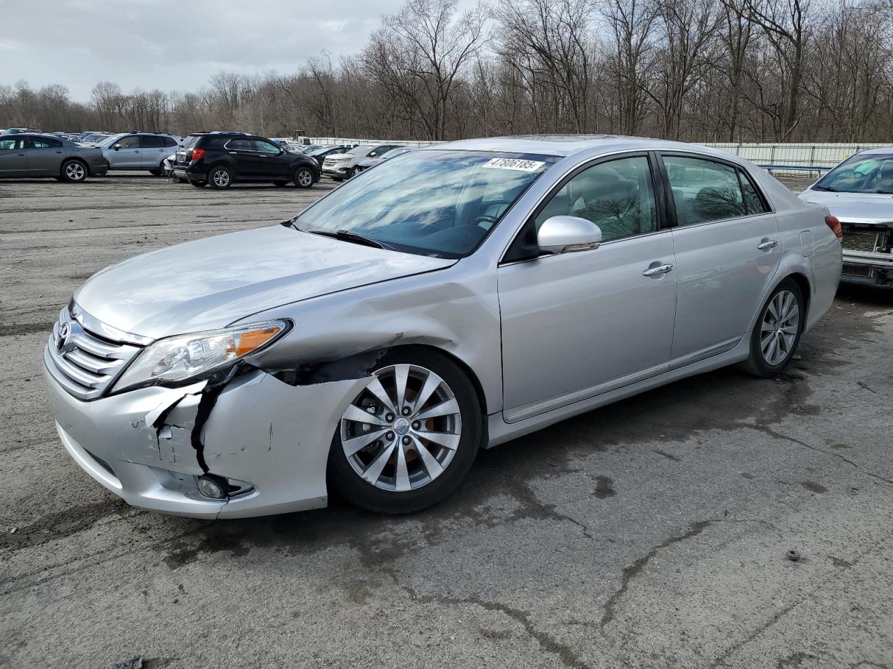 2011 Toyota Avalon - Image 1
