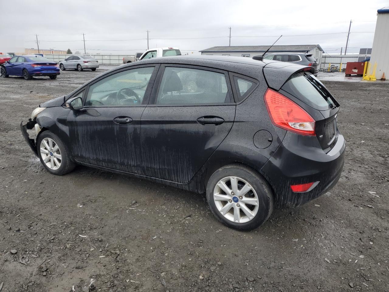 2013 Ford Fiesta - Image 2