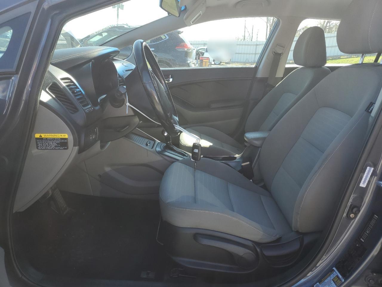 2015 Kia Forte - Image 7
