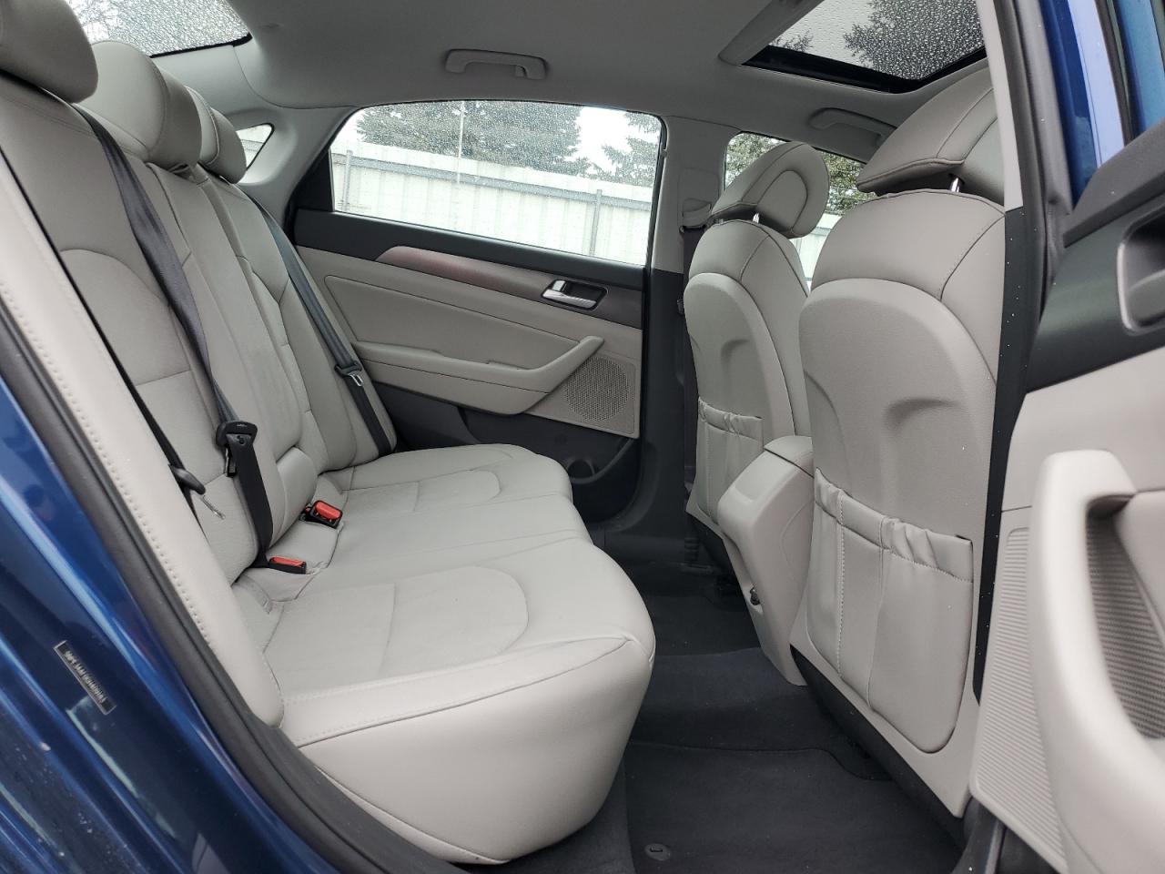 2016 Hyundai Sonata - Image 10