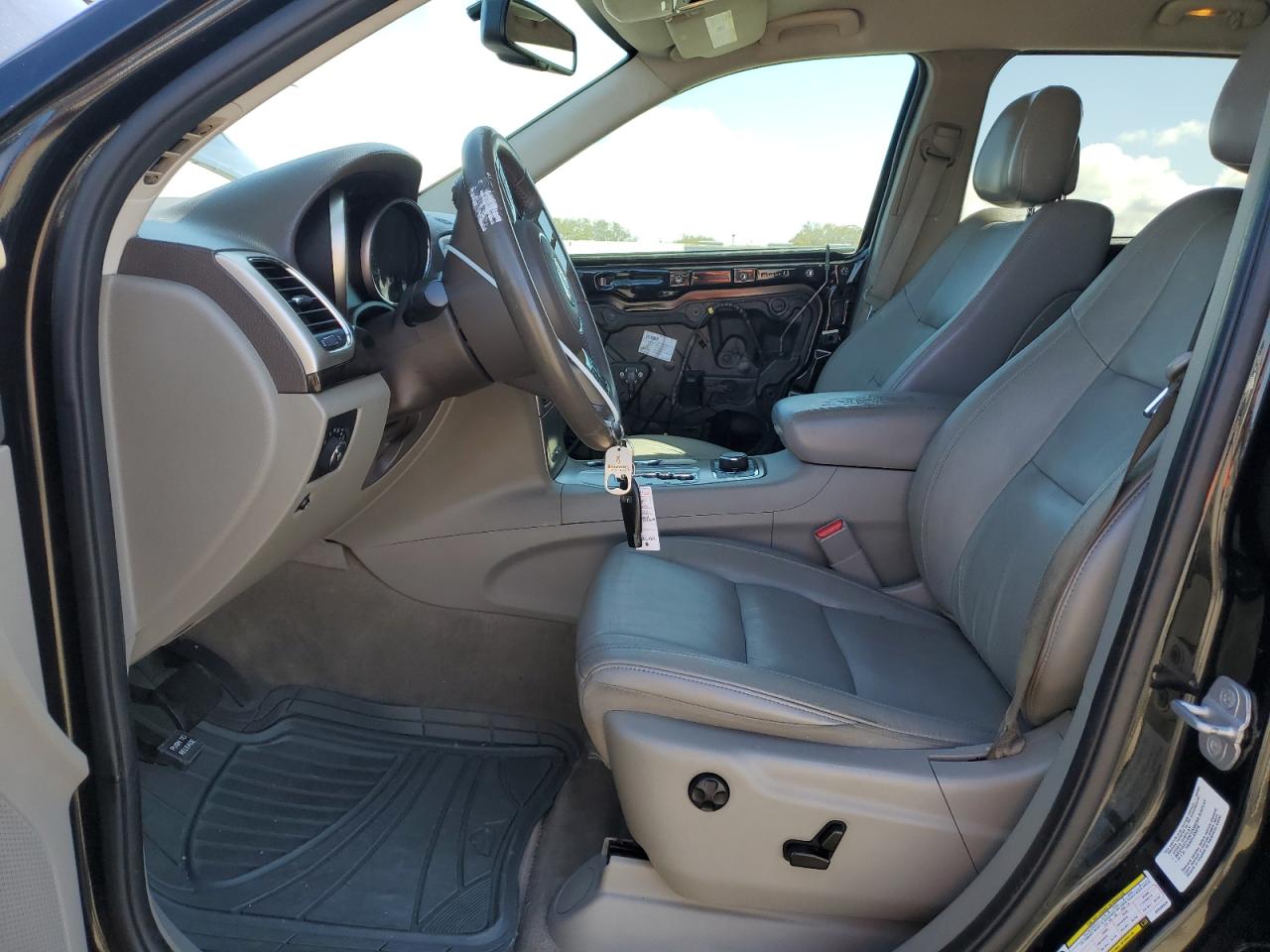 2013 Jeep Grand Cherokee - Image 7