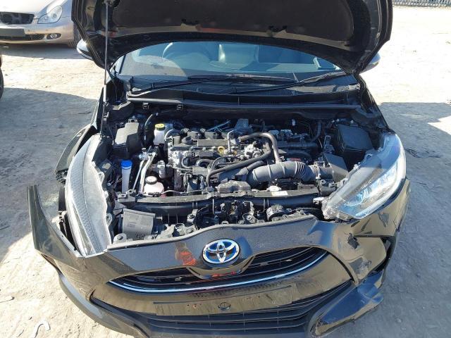 2022 TOYOTA YARIS DESI