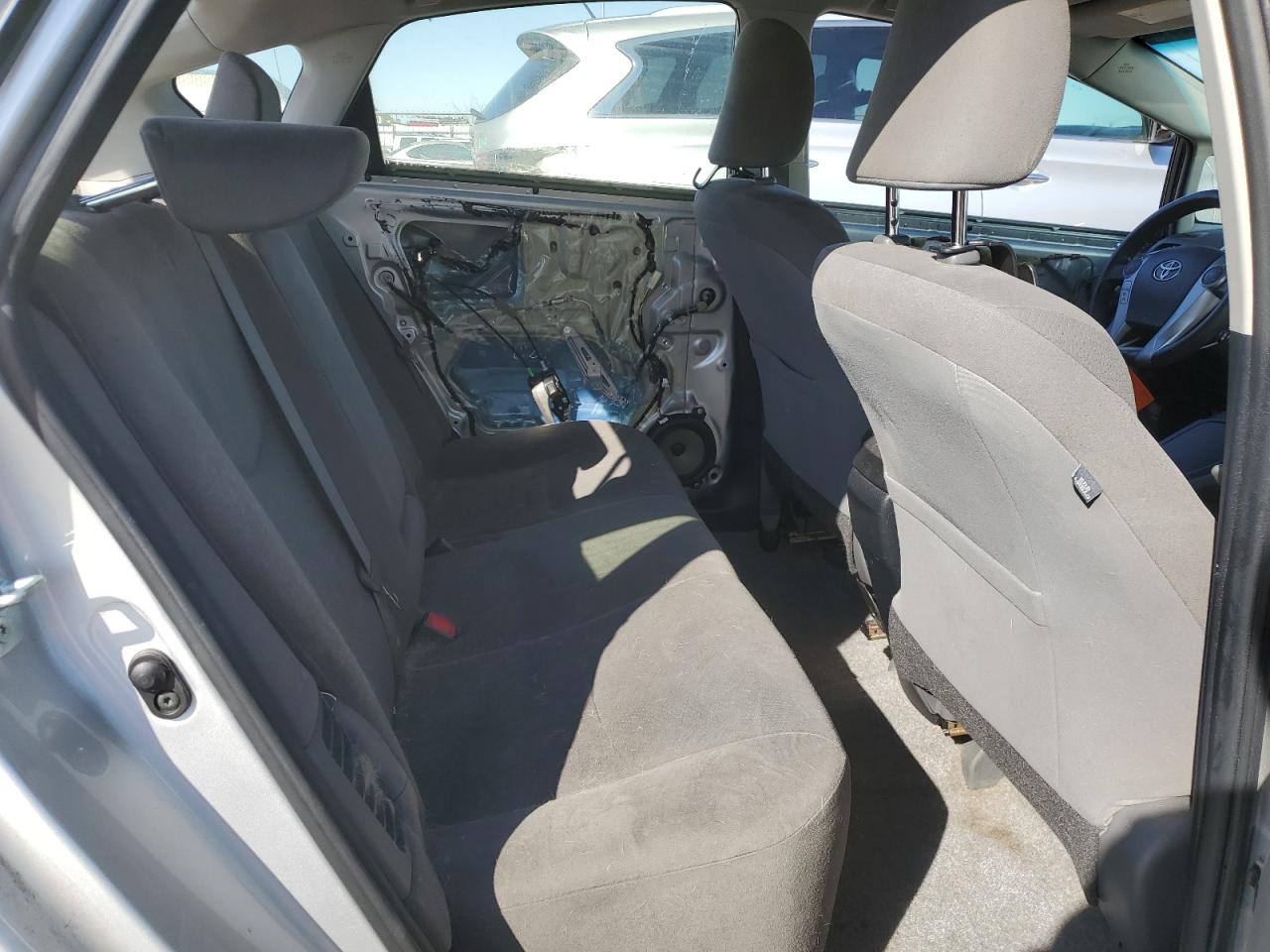 2015 Toyota Prius - Image 10