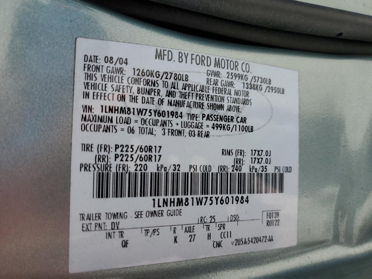 2005 Lincoln Town Car - Image 14