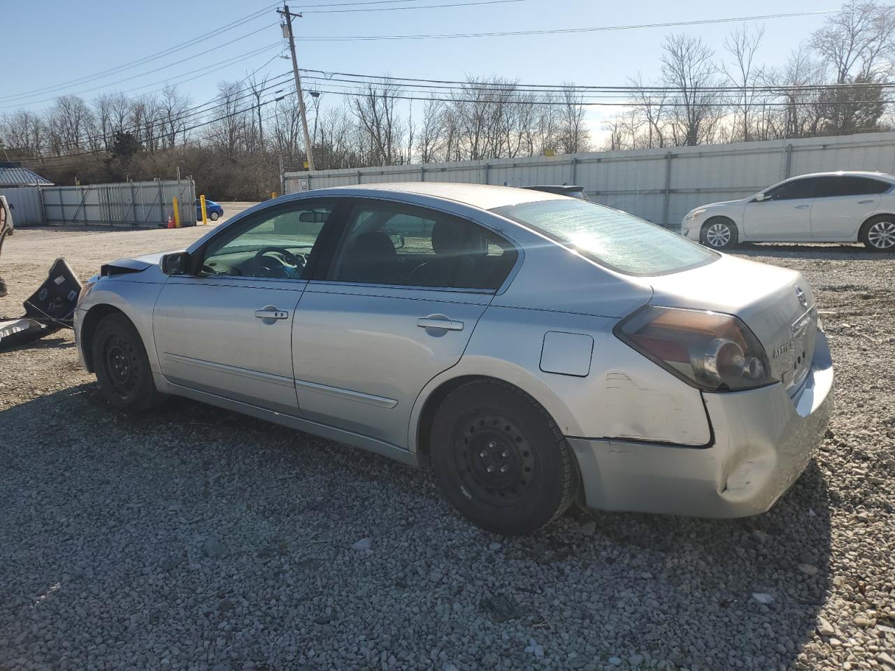 2011 Nissan Altima - Image 2