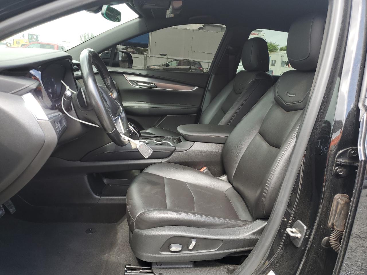 2021 Cadillac XT5 - Image 7