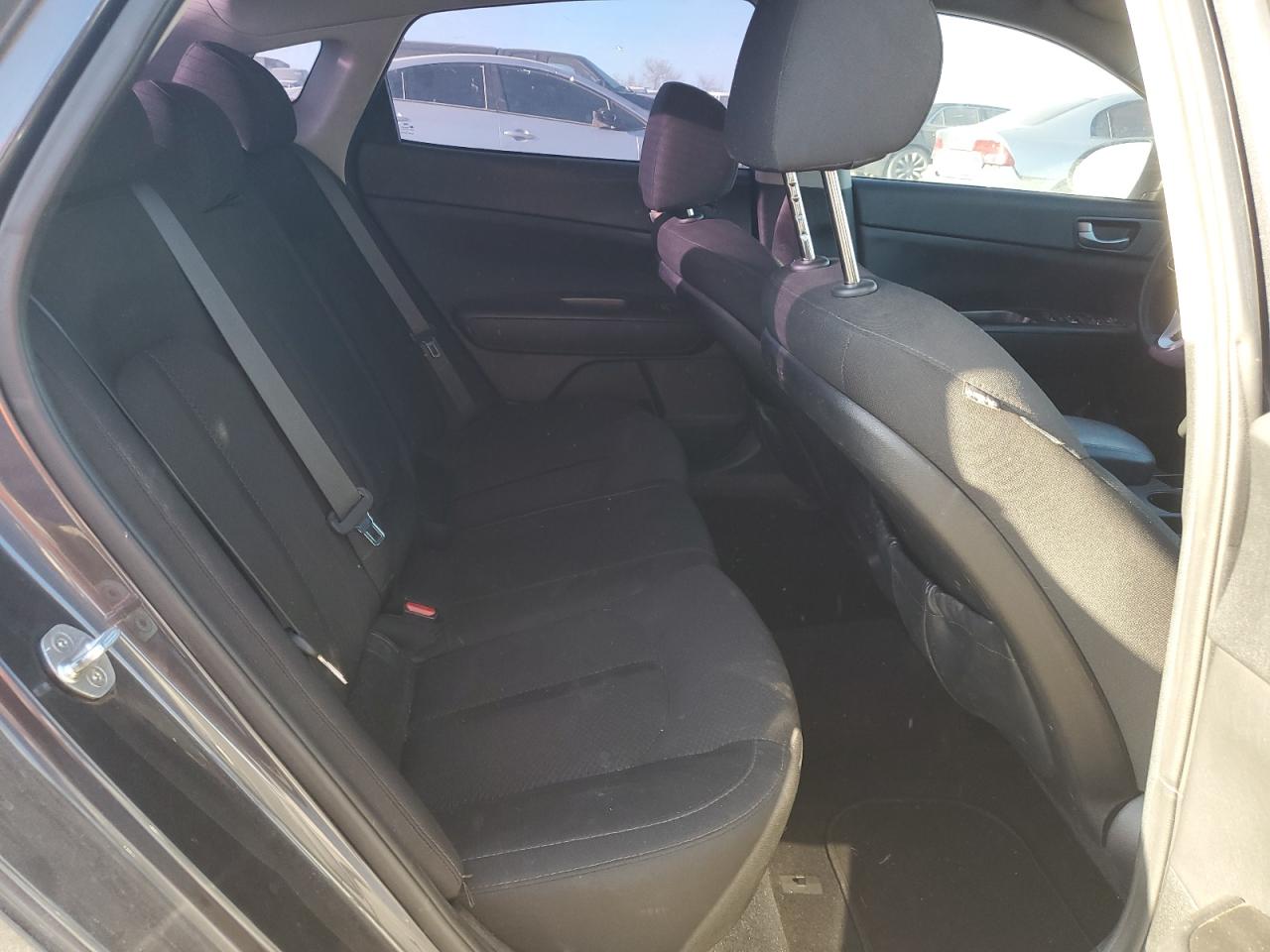 2017 Kia Optima - Image 10