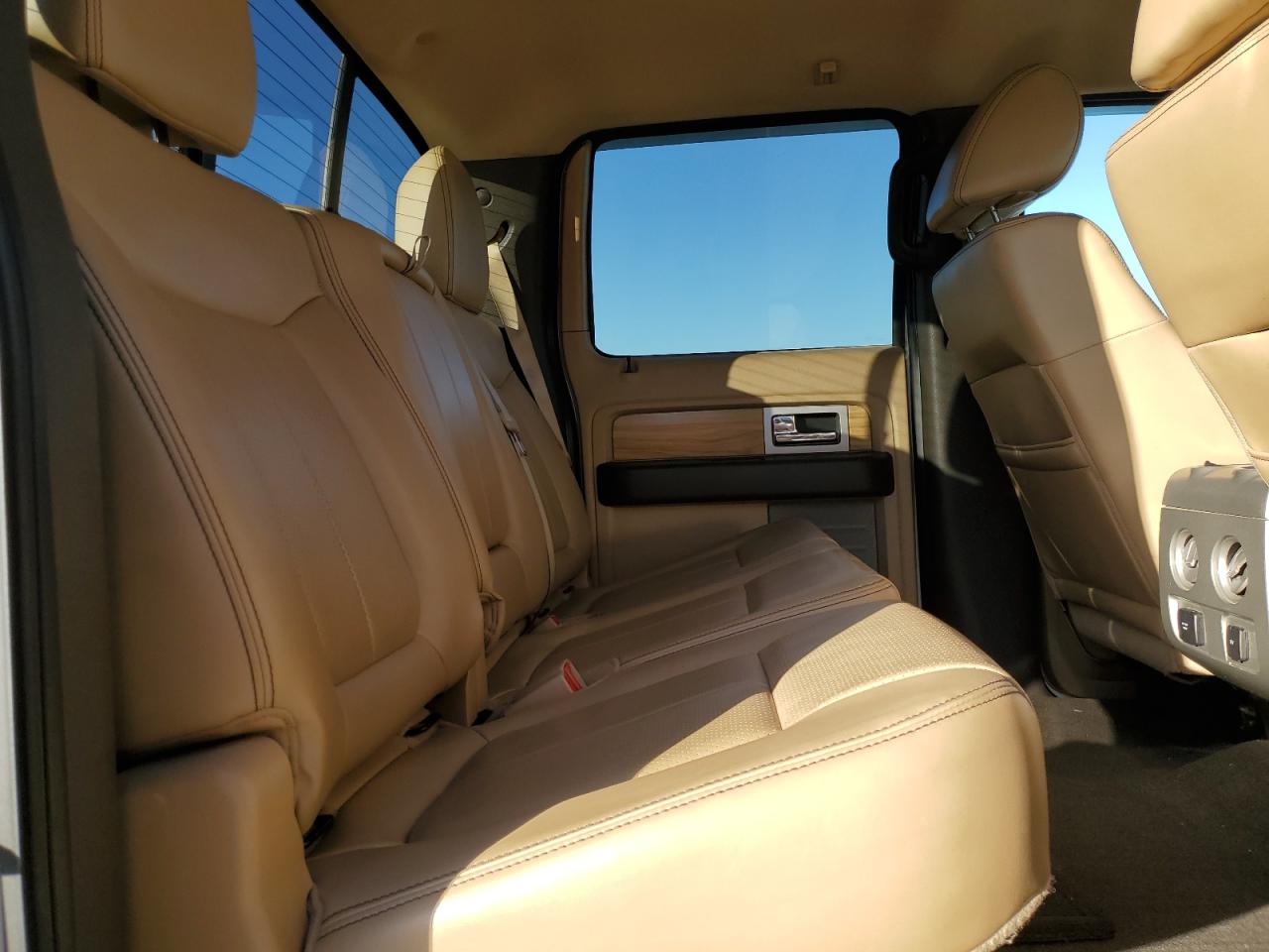 2011 Ford F-150 - Image 10