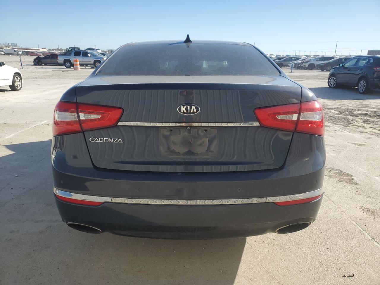 2015 Kia Cadenza - Image 6