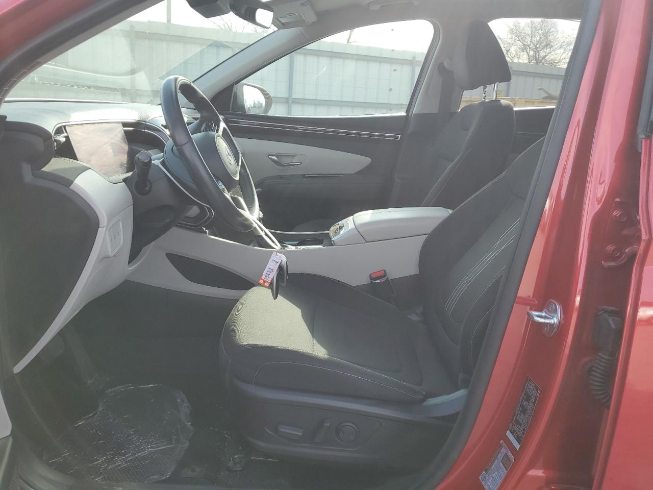 2022 Hyundai Tucson - Image 7