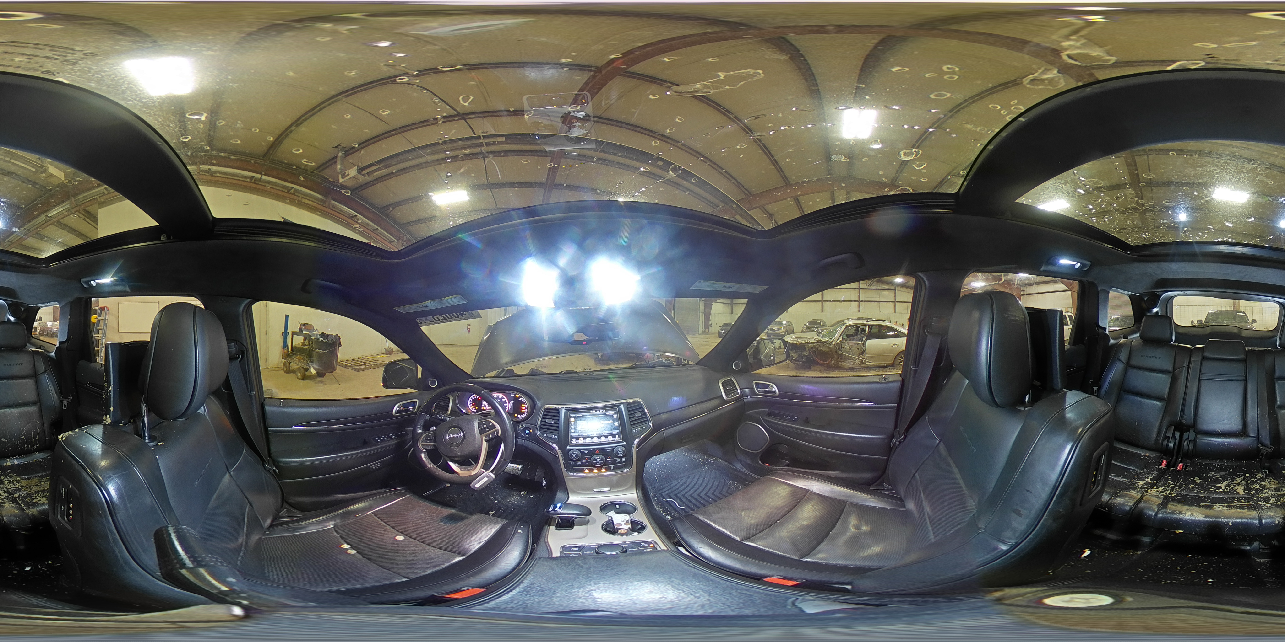 2014 Jeep Grand Cherokee - Image 14