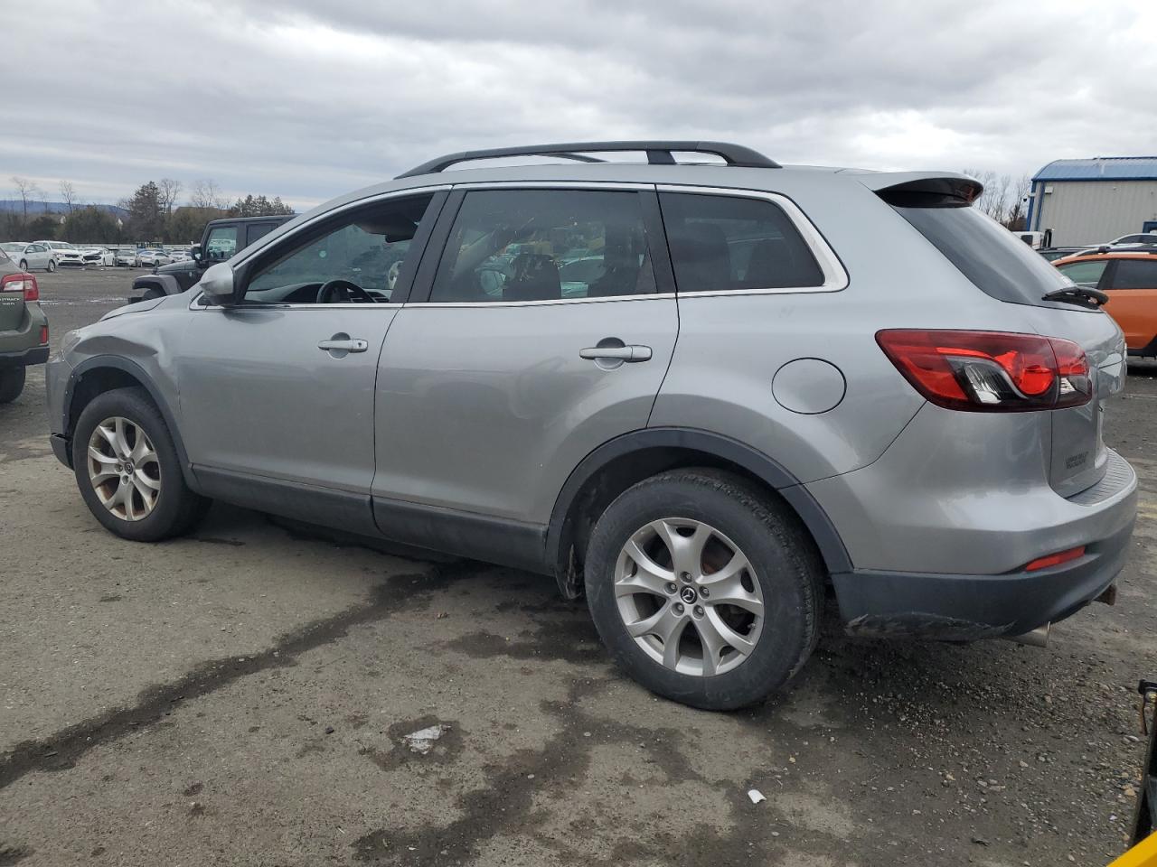 2015 Mazda CX-9 - Image 2