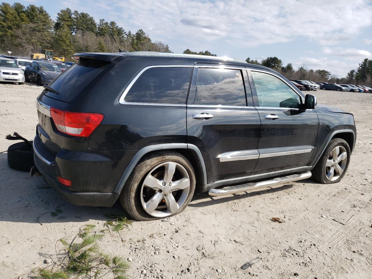 2011 Jeep Grand Cherokee - Image 3