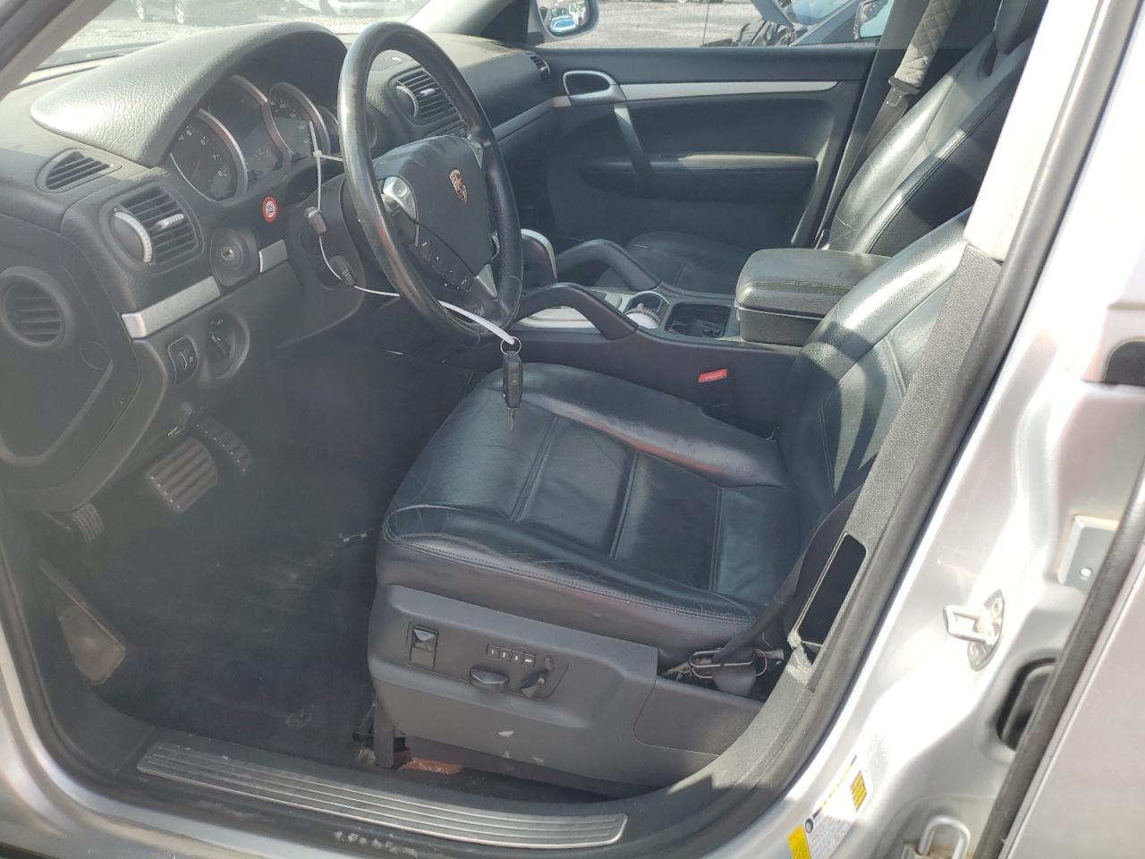 2006 Porsche Cayenne - Image 7