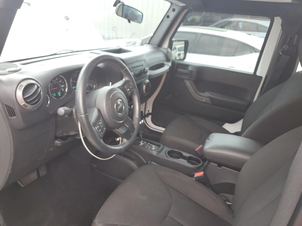 2016 Jeep Wrangler - Image 8