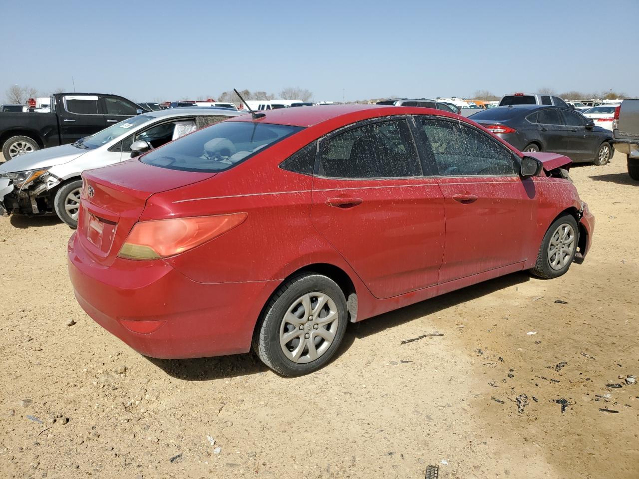 2014 Hyundai Accent - Image 3