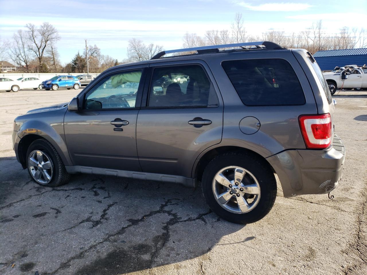 2009 Ford Escape - Image 2