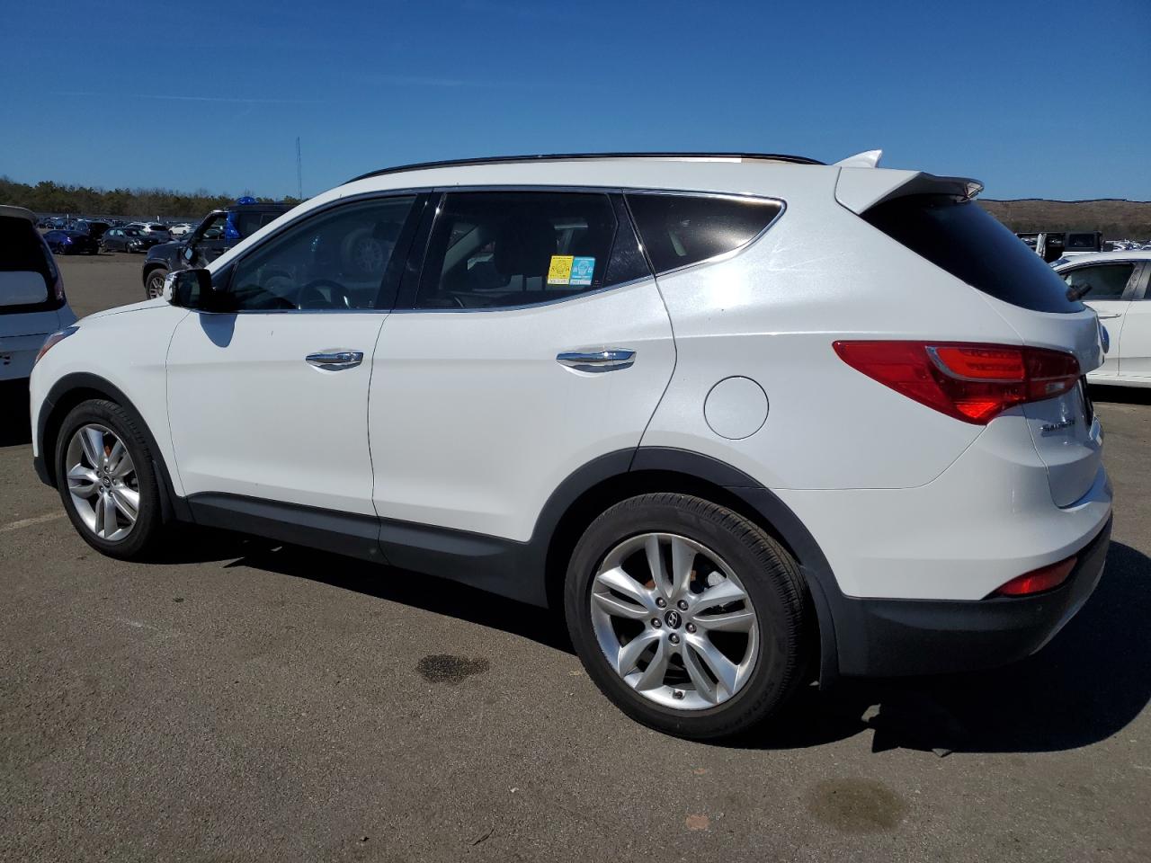 2014 Hyundai Santa Fe - Image 2