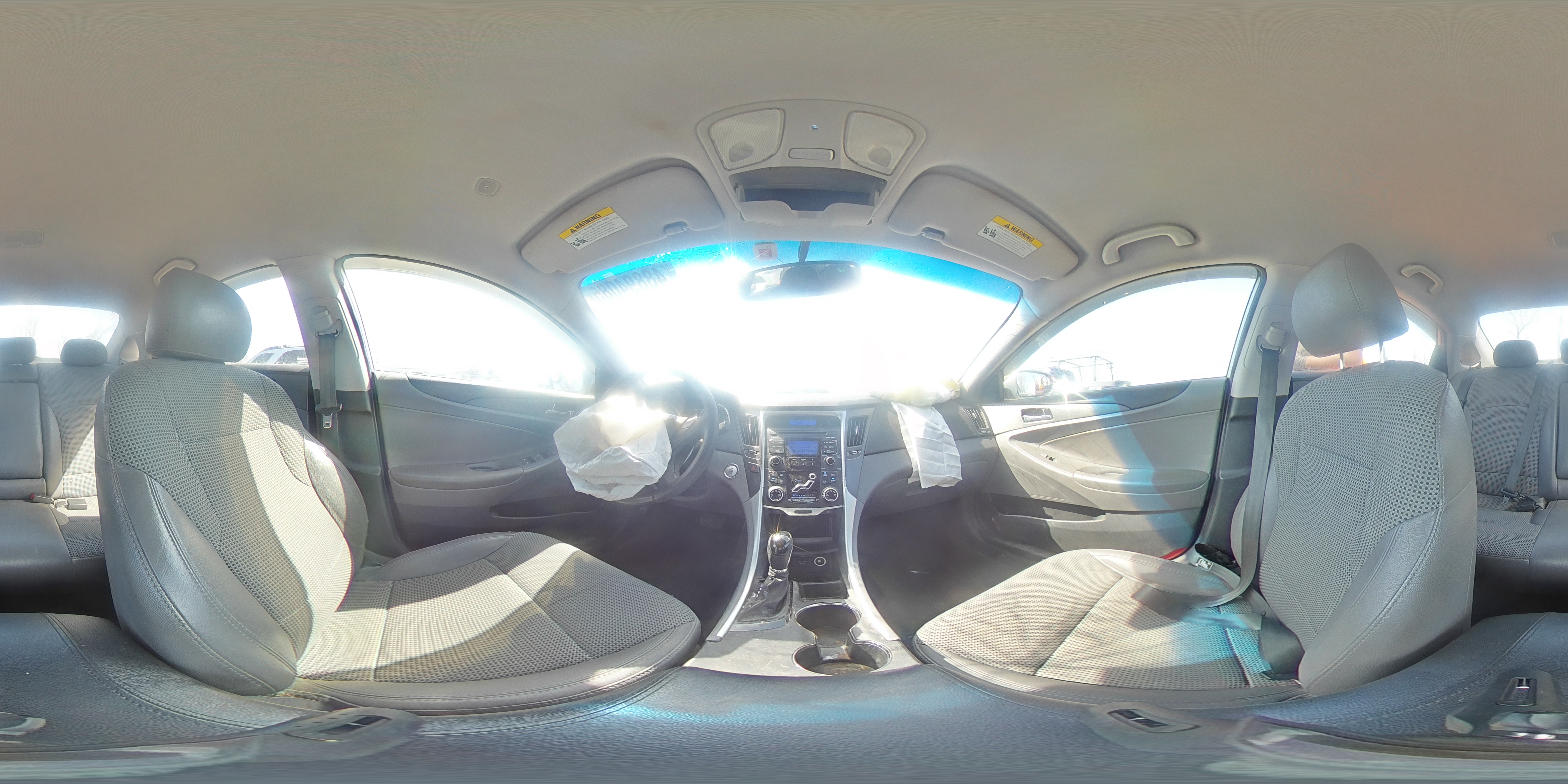 2011 Hyundai Sonata - Image 13