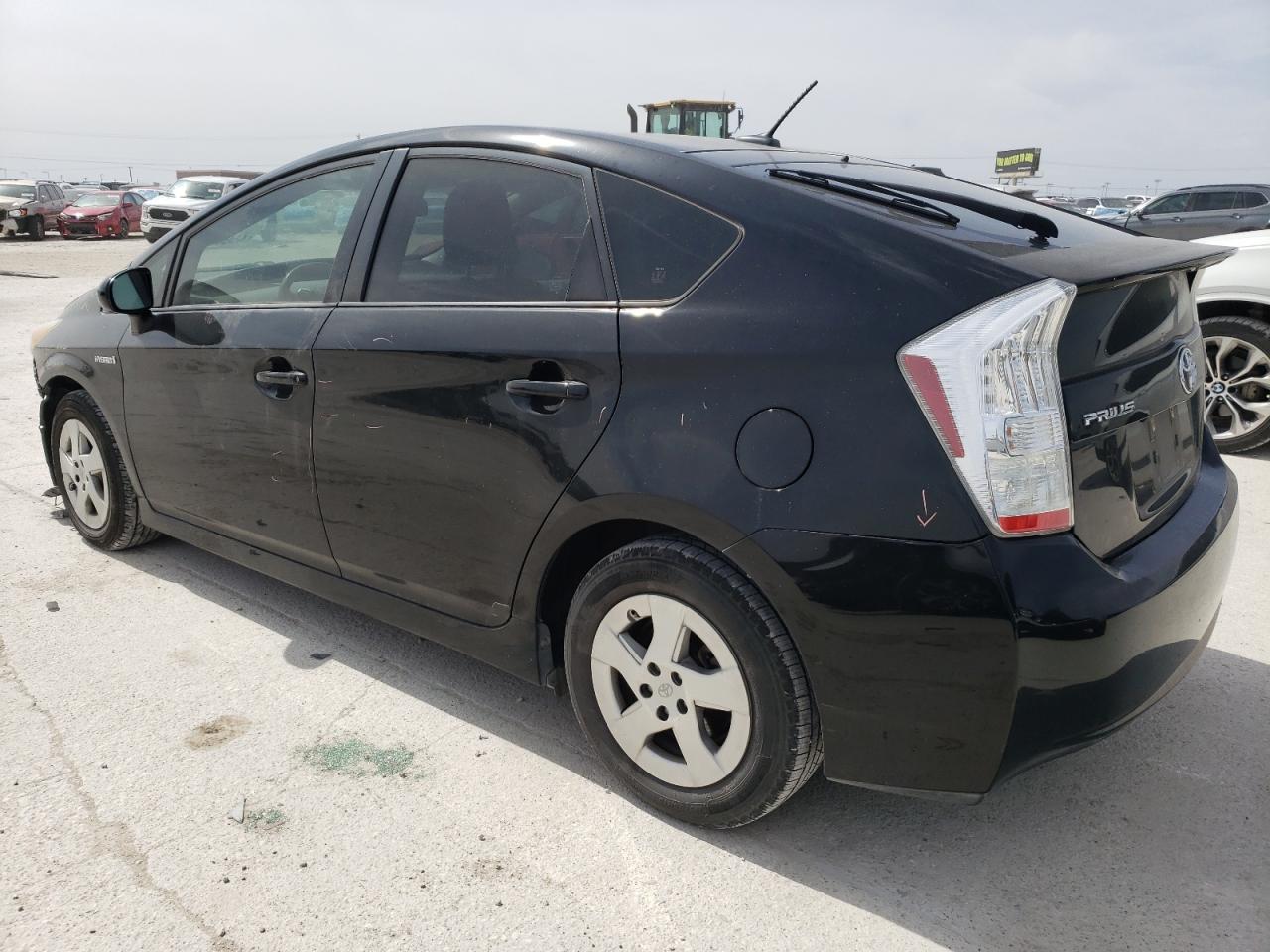 2011 Toyota Prius - Image 2