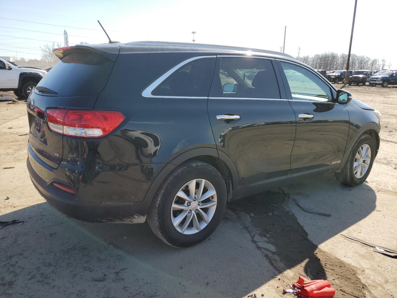2017 Kia Sorento - Image 3