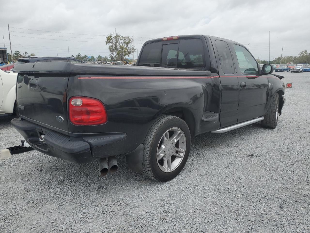 2000 Ford F-150 - Image 3