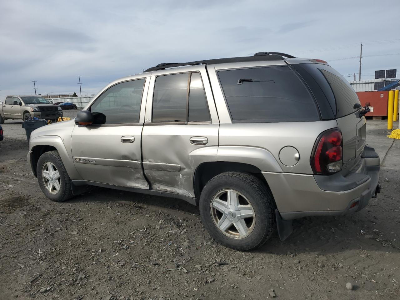 2003 Chevrolet TrailBlazer - Image 2