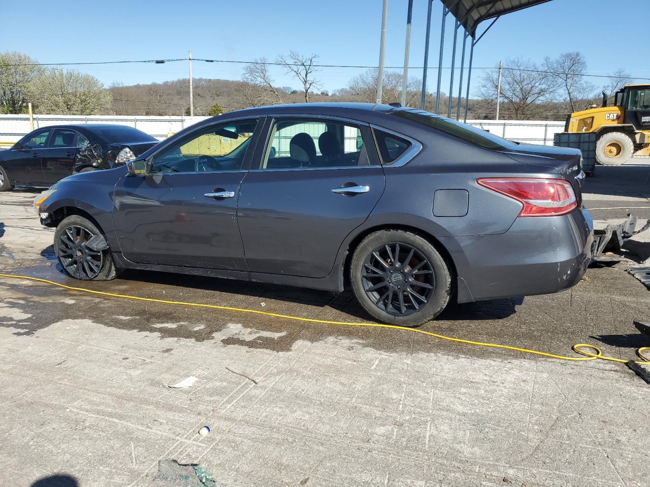 2013 Nissan Altima - Image 2