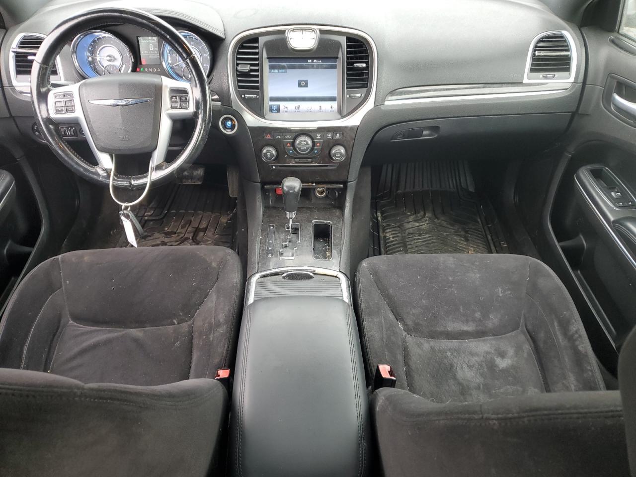 2011 Chrysler 300 - Image 8