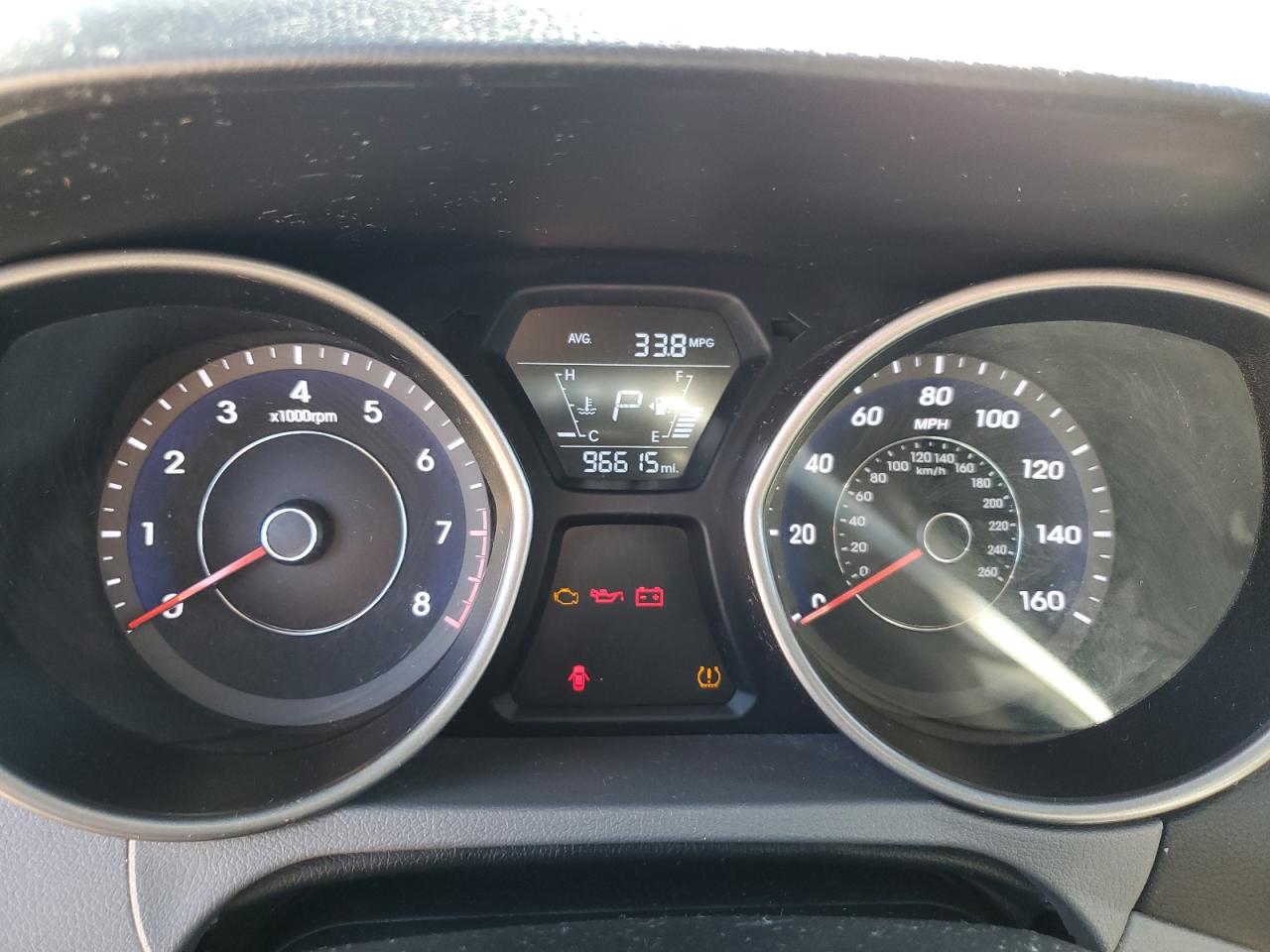 2015 Hyundai Elantra - Image 9
