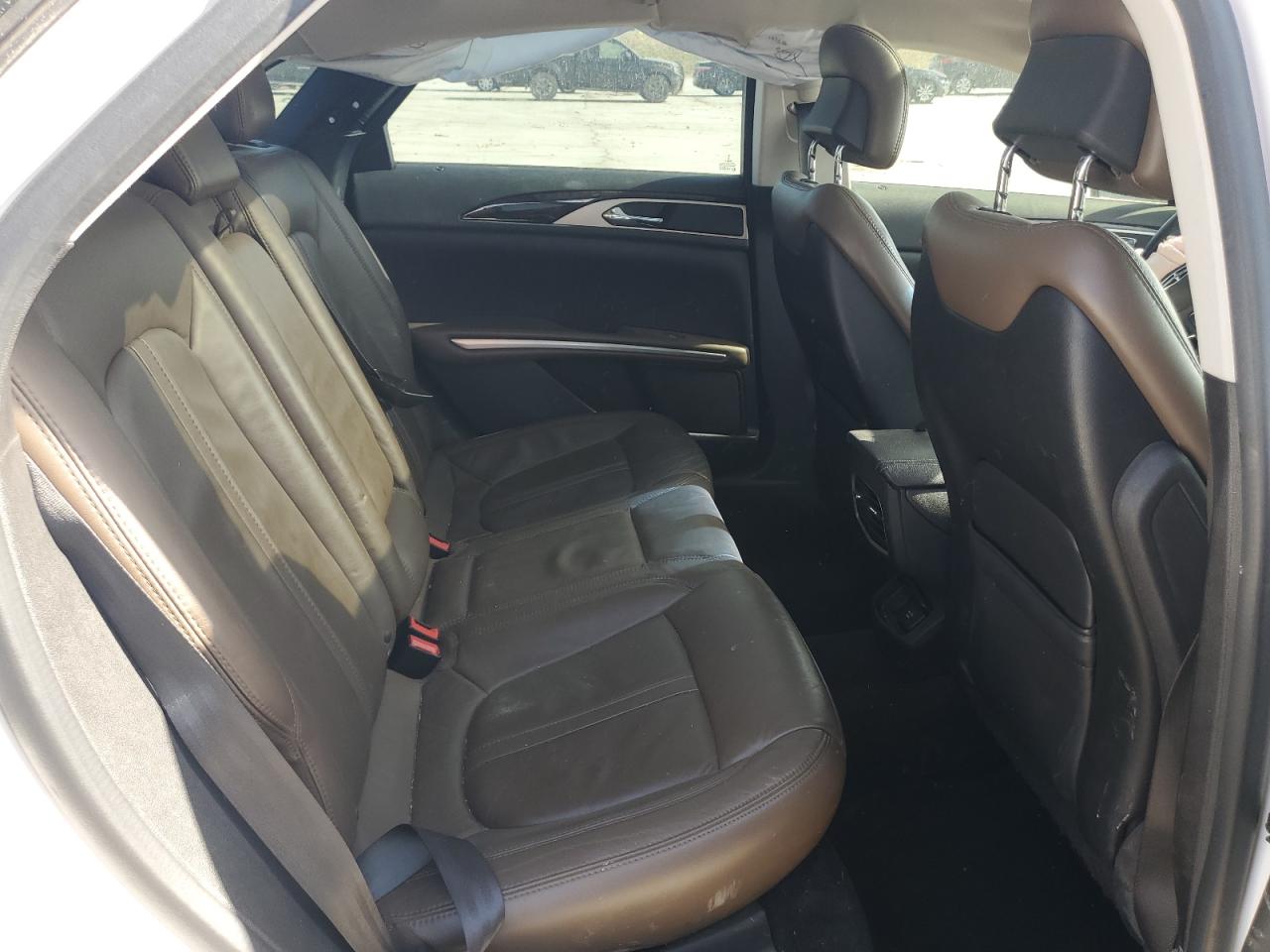 2013 Lincoln MKZ - Image 10