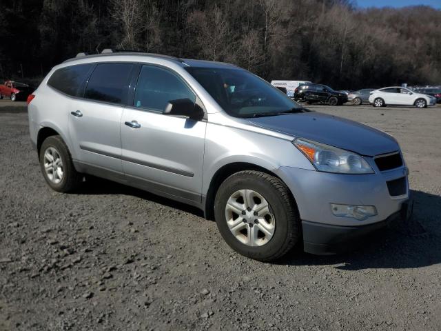 Parquets CHEVROLET TRAVERSE 2012 Srebrny
