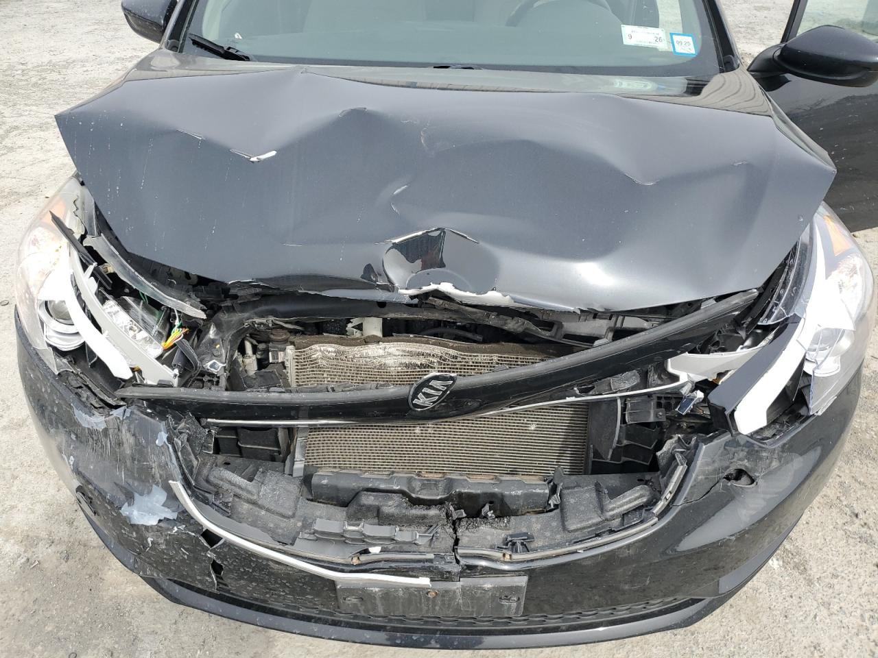 2016 Kia Forte - Image 12