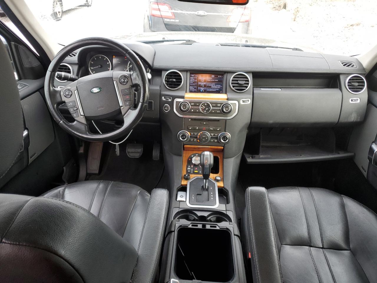 2013 Land Rover LR4 - Image 8