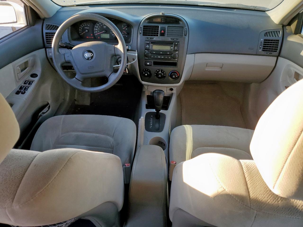 2006 Kia Spectra - Image 8