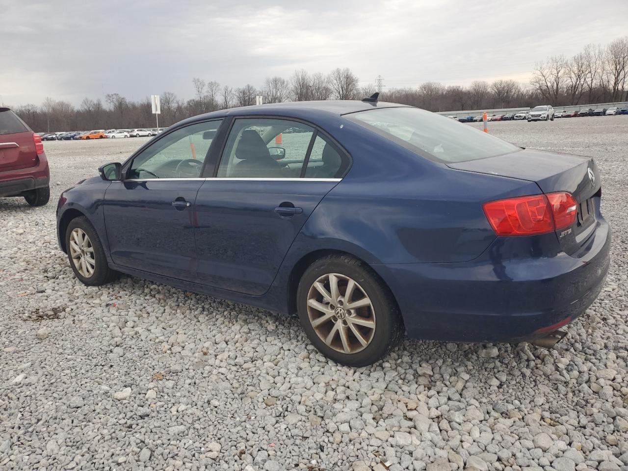 2014 Volkswagen Jetta - Image 2
